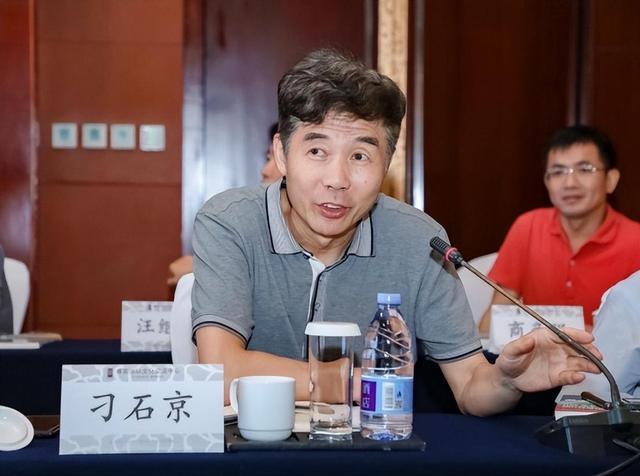 BBIN4位芯片行业的“人物”被一起“带走”这显示出什么问题呢？(图8)