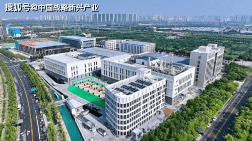 BBIN实地观摩丨源杰半导体生产基地等重点项目最新进展来了(图2)