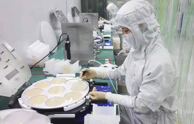 BBIN美华裔科学家陈刚发现最佳半导体材料却表态：不敢再和美方合作(图6)