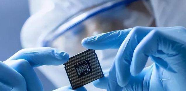 BBIN美华裔科学家陈刚 发现最佳半导体材料 却表态 不敢再和美合作(图5)