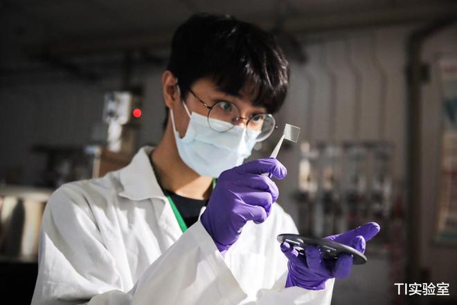 新加坡芯片已偷学华为经验？强势入场半导BBIN BBIN宝盈集团体解析新加坡困局(图7)