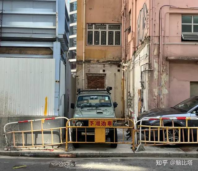 我所居住的城市｜香港第一家半导BBIN BBIN宝盈体工厂的荣光与悲情(图2)