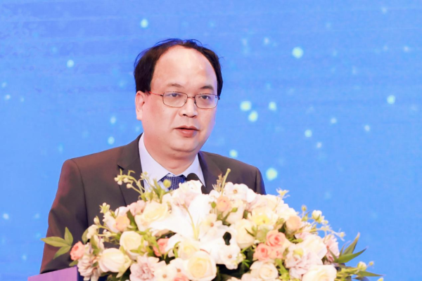 芯片问题何解？汽车半导体千人大BBIN BBIN宝盈集团会召开(图8)