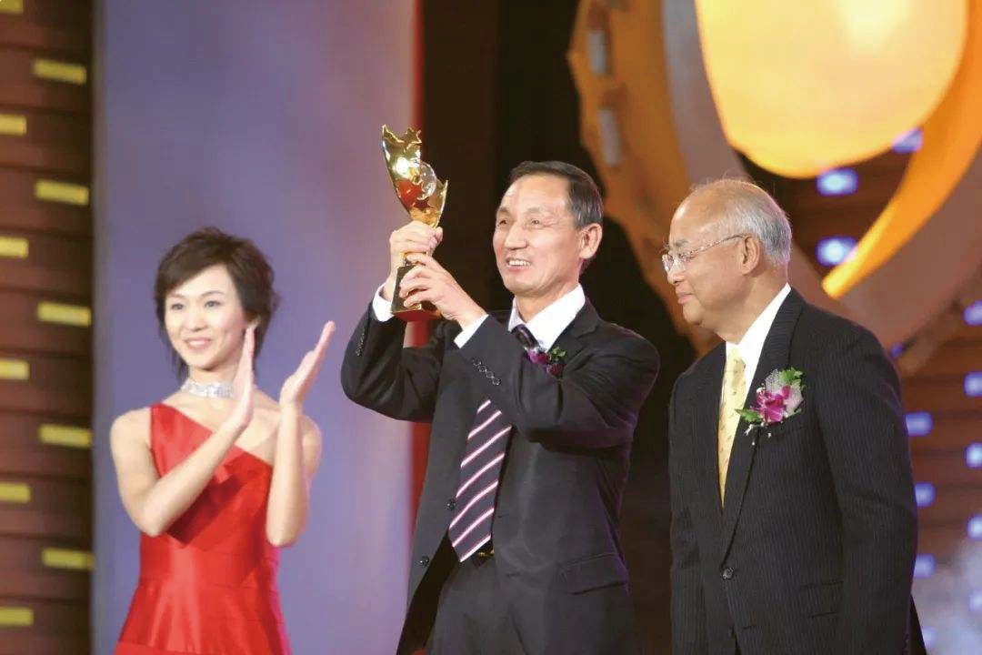 中有先锋兴邦志 激流砥柱亦巍然 ——中兴创始人侯为贵专访BBIN BBIN宝盈(图1)