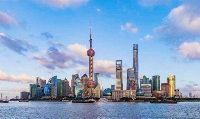 穷小伙带10元BBIN BBIN宝盈南下闯深圳靠一根铜线亿营收额超马化腾(图3)