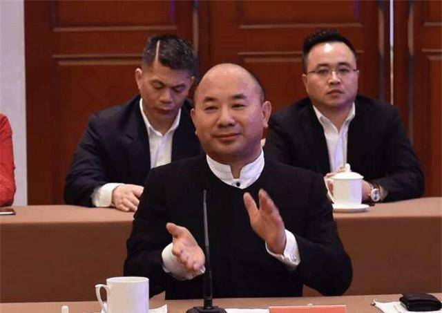 穷小伙带10元BBIN BBIN宝盈南下闯深圳靠一根铜线亿营收额超马化腾(图9)